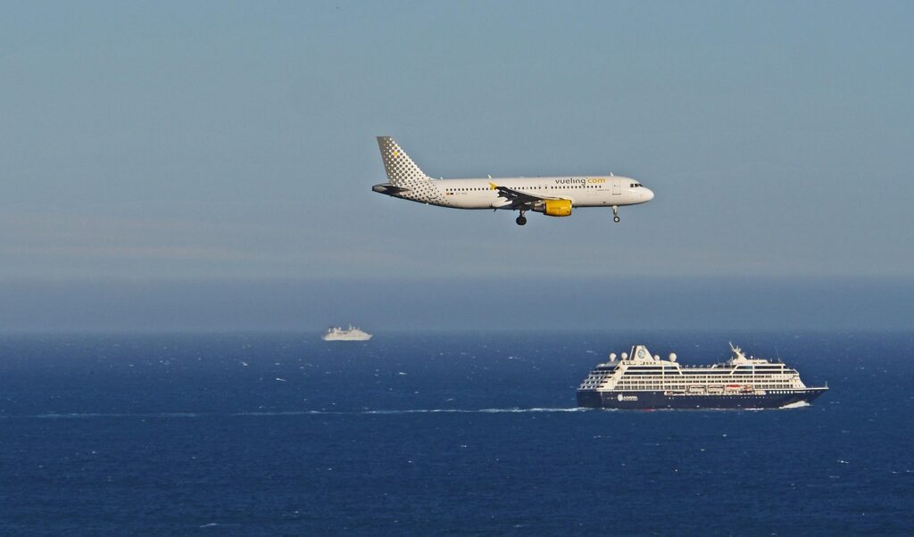 approach, cruise ship, mediterranean, nice, shipping, air traffic, airport, charter, cruise, vacations, sea, ship, nature, water, travel, ship travel, heaven, horizon, tourism, passenger ship, vacation flyer, france, south france, côte d ' azur